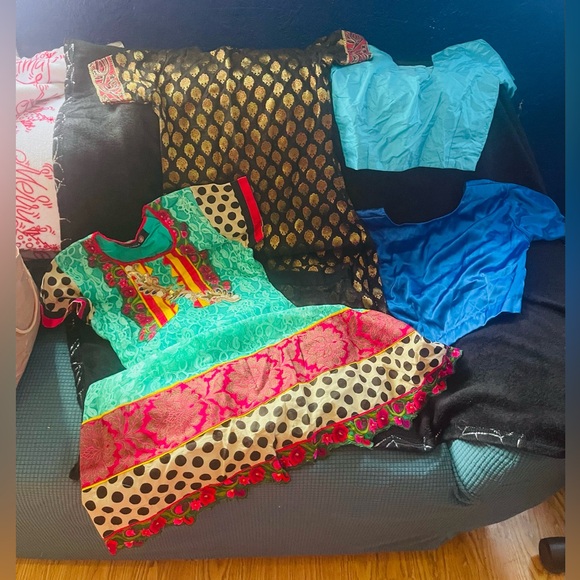 Indian clothing 🦋 - Picture 1 of 8